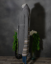 Cappotto in maglia con cintura e schiena decorazione Jacquard Roberto Collina D19041 colore GRIGIO D1919 (12 di 20)