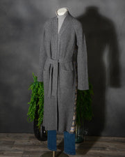 Cappotto in maglia con cintura e schiena decorazione Jacquard Roberto Collina D19041 colore GRIGIO D1919 (17 di 20)