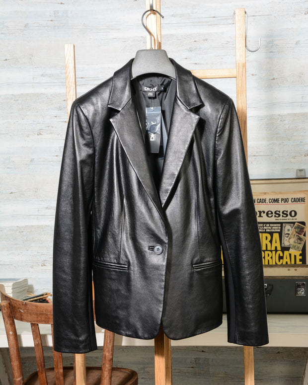 Giacca Donna Karan in pelle nera DKNY style P355451Y in promozione scontata in offerta (9)