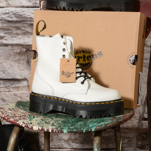 Dr Martens Jadon White 15265100 Polished Smooth Stivale donna bianco