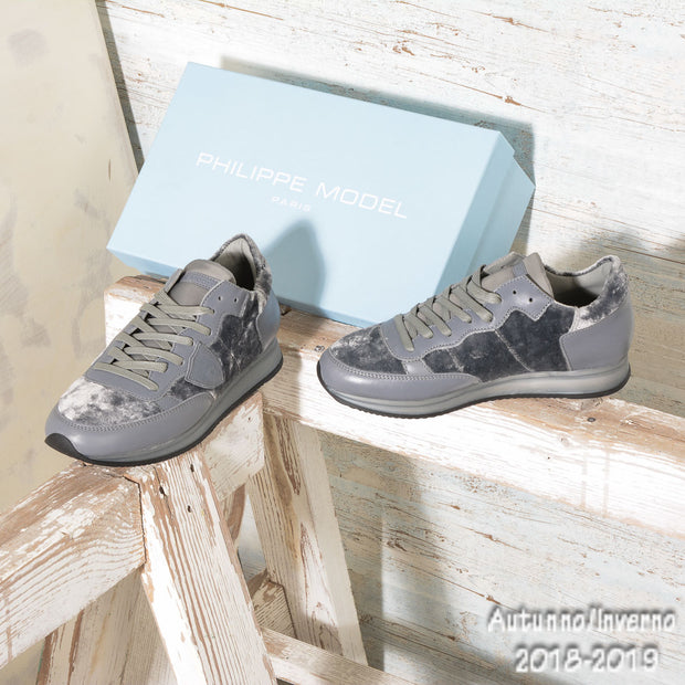 Sneaker grigia in pelle e velluto Philippe Model TRLD EV07