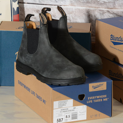 Stivale Blundstone uomo 587 in Pelle nera nubuck elastico nero, RUSTIC BLACK LEATHER BLACK 587 BLUNDSTONE (1 di 8)