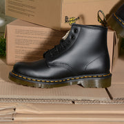 Stivali donna Dr Martens 101 YELLOW STITCH BLACK SMOOTH 26230001 (12 di 14)