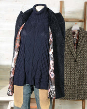 cappotto donna Altea doppiopetto nero tessuto bouclè (7)